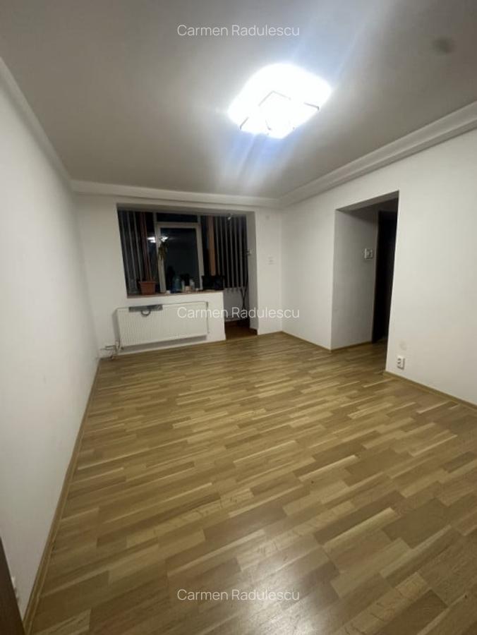 Apartament 3 camere, decomandat, Drumul Taberei,Bdul 1 Mai - 1