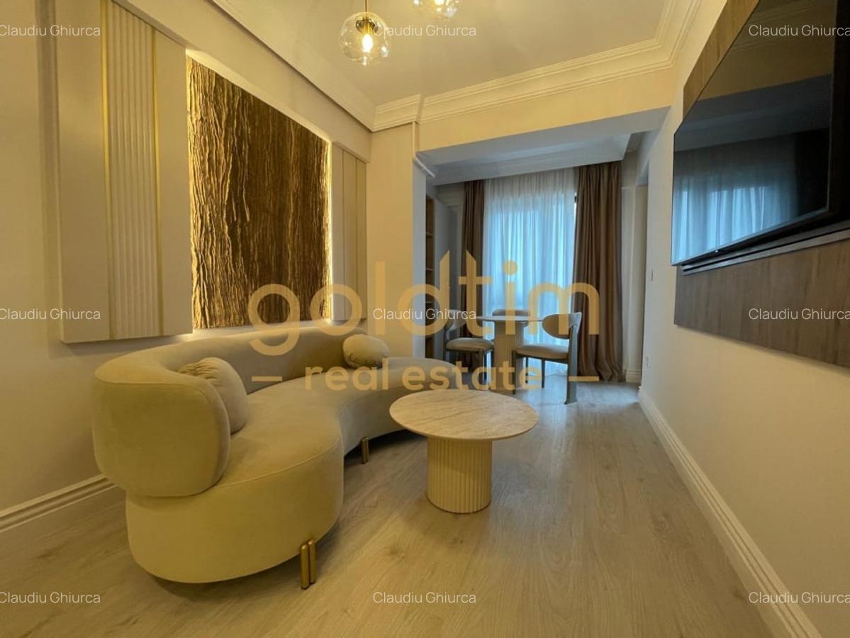 STUDIO SUPERB/DESIGN UNIC/PIPERA OMV/MOBILAT SI UTILAT - 3