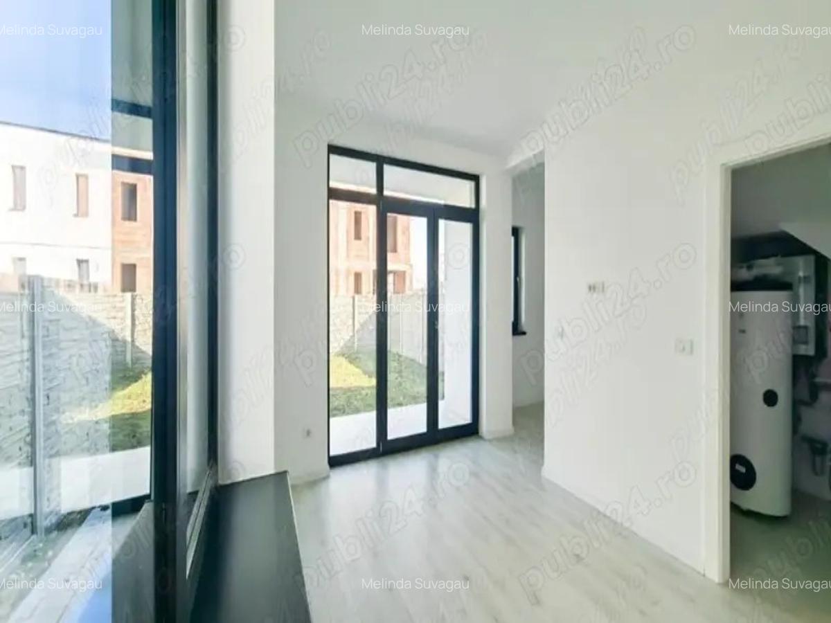 Jumatate de duplex - Zona Mehala - 1