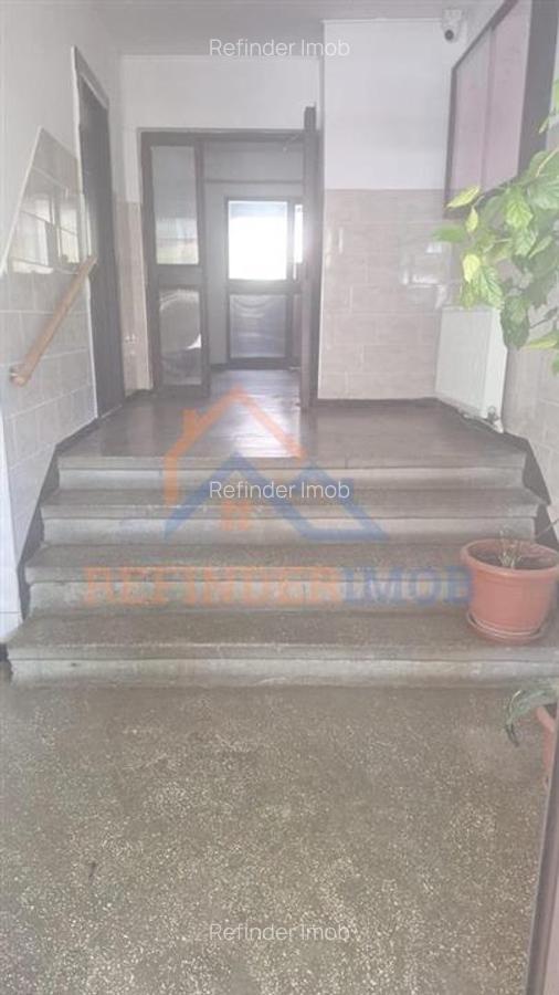 Vanzare apartament 2 camere, zona 13 Septembrie, sector 5 - 9