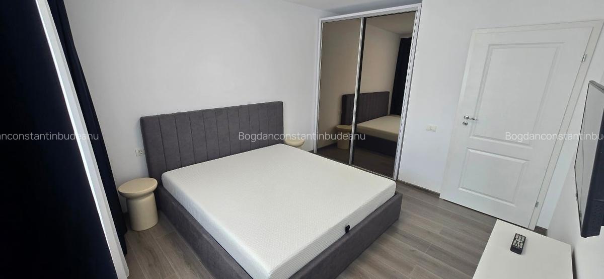 Inchiriez apartament  camere zona pescarie, intrare statiunea Mamaia - 2