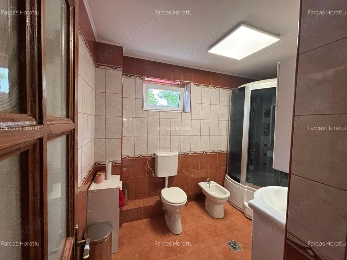 Ungheni - Vanzare casa 5 camere - Str. Principala - 8 Ungheni - Vanzare casa 5 camere - Str. Principala - 8