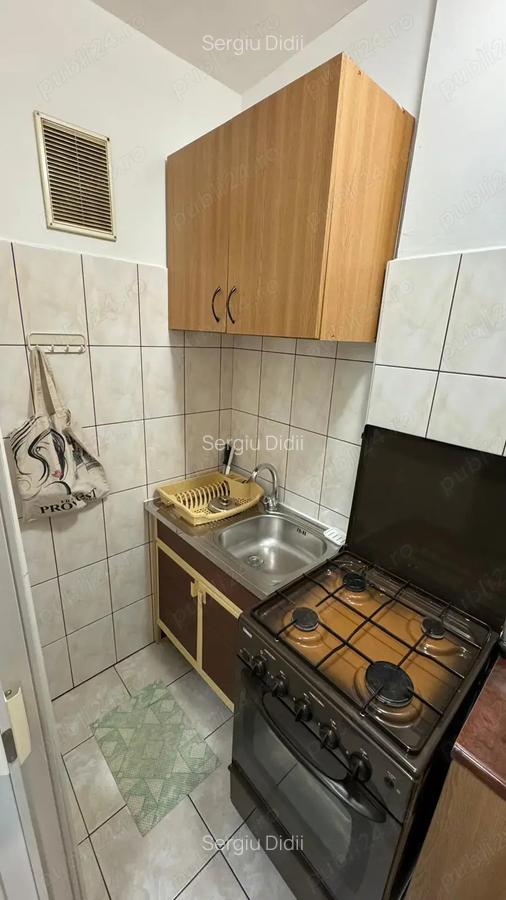 Proprietar inchiriez garsoniera in zona Lipovei - 5
