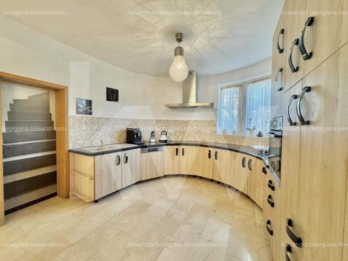 Vila superba in Parcul Sub Arini Ideala pentru Reziden?a sau Business - 19