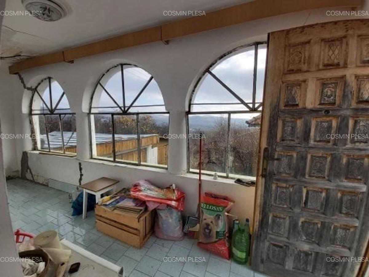 Casa batraneasca + beci, BEREVOIESTI -UNGURENI, teren 6.200mp - 6