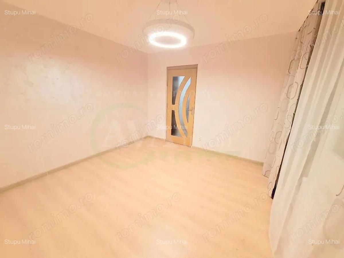 Apartament 3 camere, Renovat 2025, MODERN, etaj 3,Bacau - 2