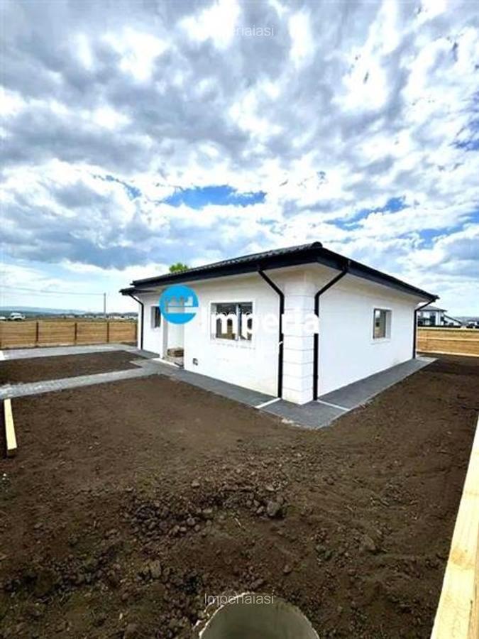 Casa P 34 cam. 2 bai, rate, pe 5 ani, 420 teren, Vorovesti Miroslava - 2