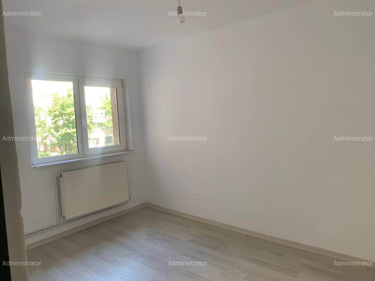Apartament cu 4 camere decomandat în Griviței - 7