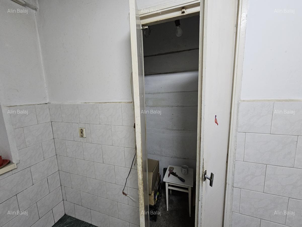 Apartament 3 camere, etaj intermediar, Piața Victoriei, comision 0% - 12