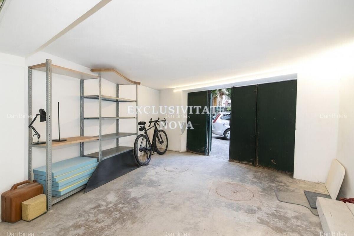 Vila individuala interbelica curte garaj intre Dacia si Stefan cel Mare - 20