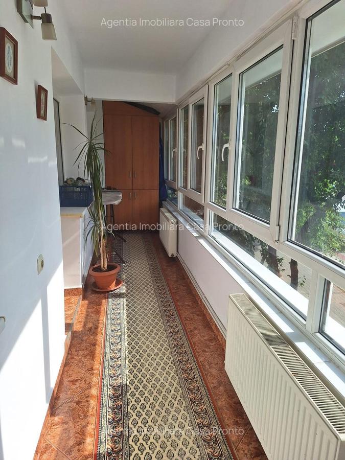 De inchiriat Apartament 3 camere, zona Centru. - 6