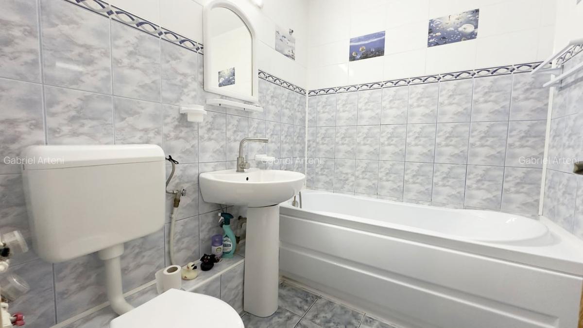 Piata Veteranilor, garsoniera luminoasa! - 5