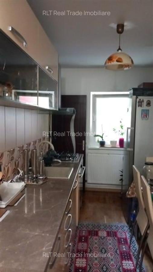 Garsonieră decomandată, mobilată în Răcădău - 3