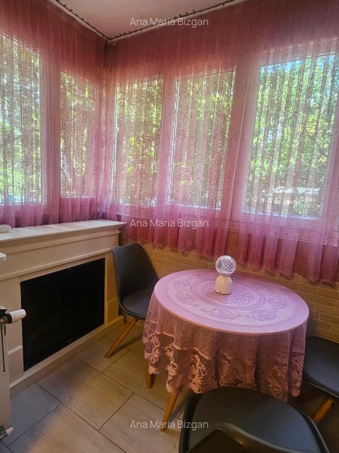 Proprietar vand apartament 3 camere decomandat zona Teiul Doamnei preț 155.000 - 3