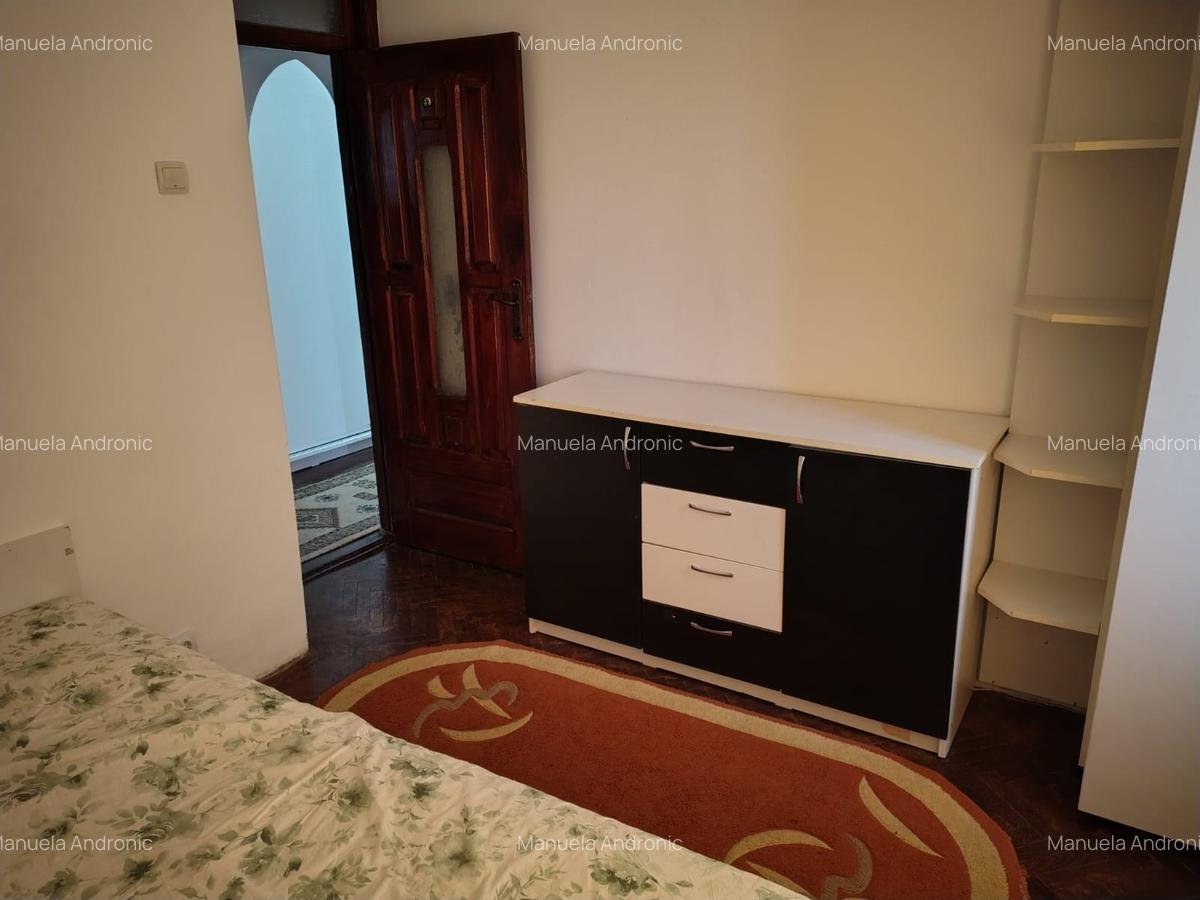 3 camere decomandat,zona Canta strada Luca Arbore - 15