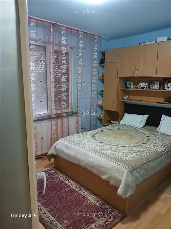 Apartament cu 4 camere decomandat în Nufărul - 5