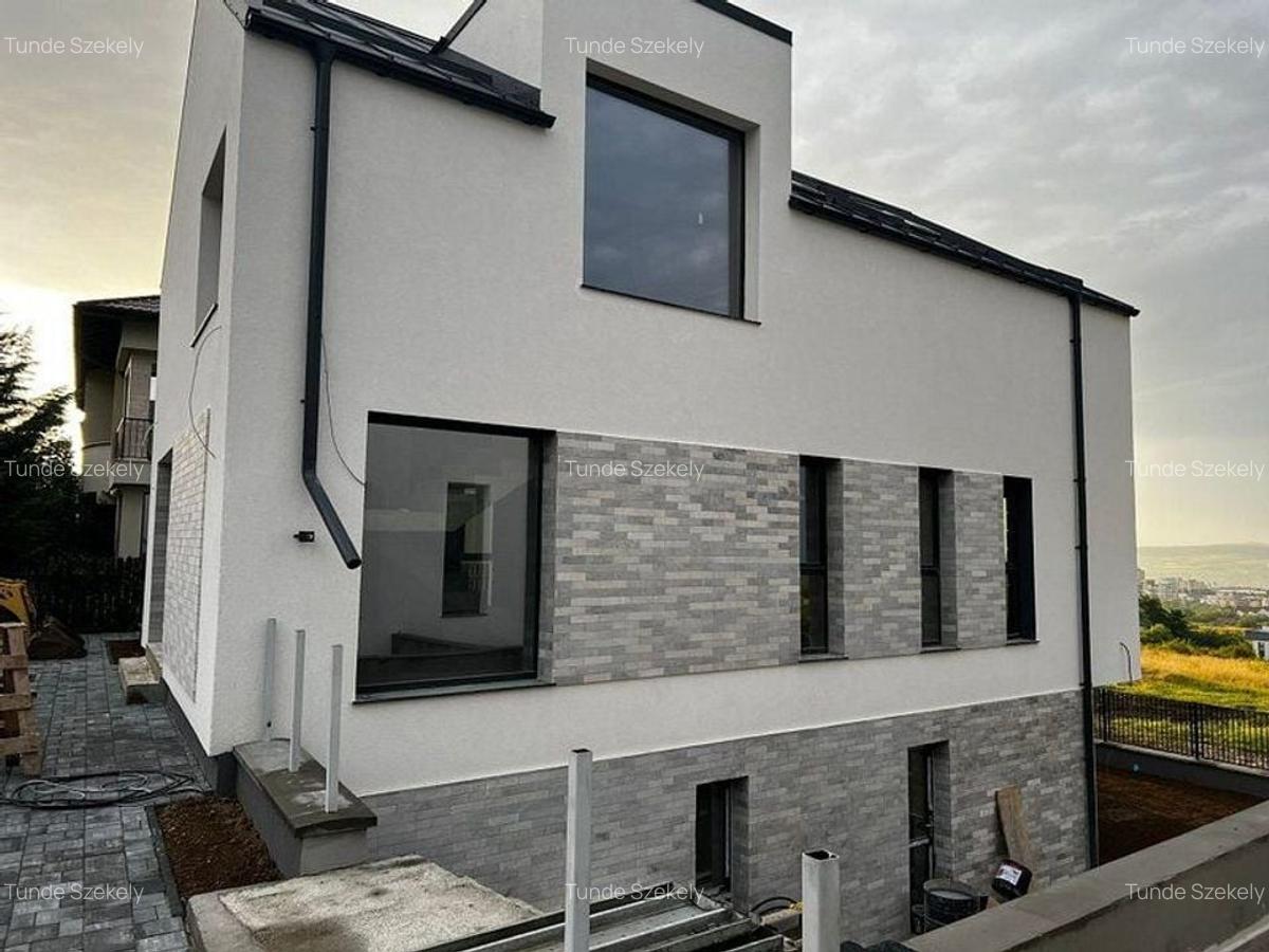 Casa individuala, priveliste superba, 10 minute de centrul Clujului - 2