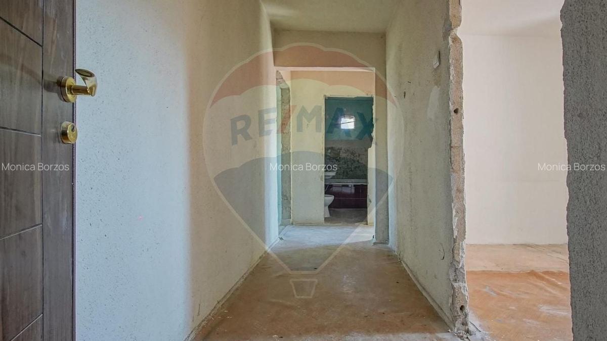 Apartament cu 2 camere de vanzare de renovat,  Bartolomeu - 2