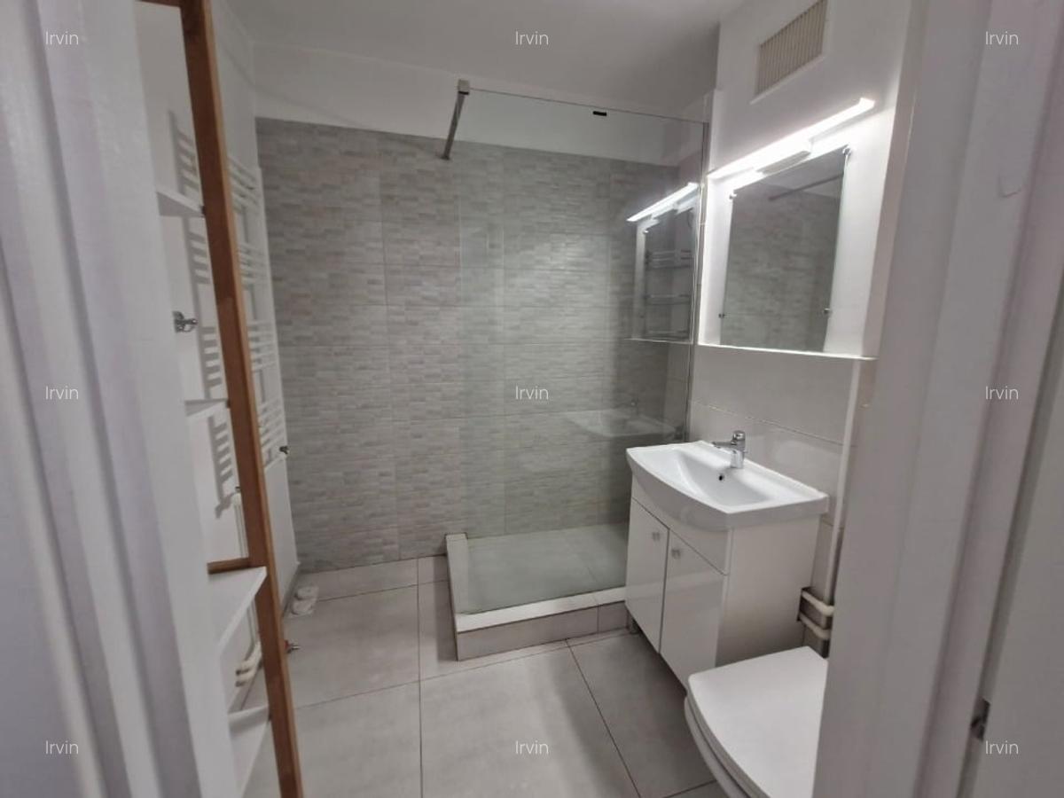 Persoana fizica, inchiriez apartament 3 camere Bdul Independentei, UMF - 6