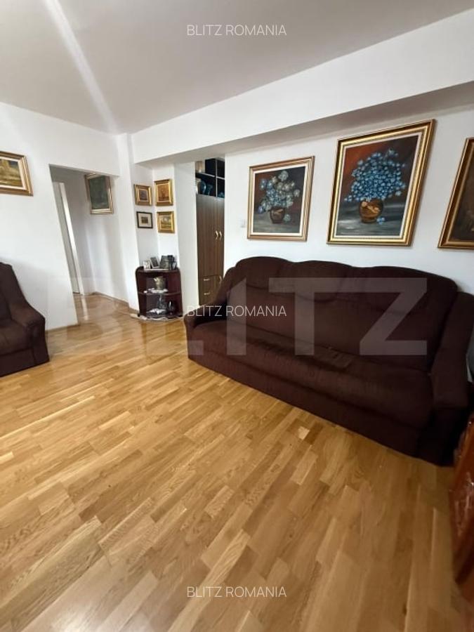 Apartament de vanzare, cu 2 camere, 60 mp, zona Sala Sporturilor, etaj 1/4 - 2