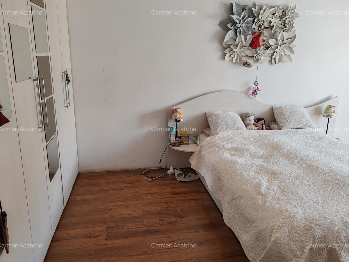 Apartament cu 3 camere decomandat în Răcădău - 6