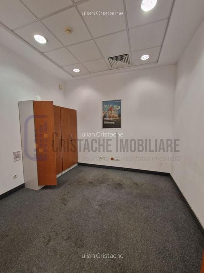 Comision 0! Fostă agenție bancară, 275 mp, clădirea RECOM,  P-ța Muncii - 8