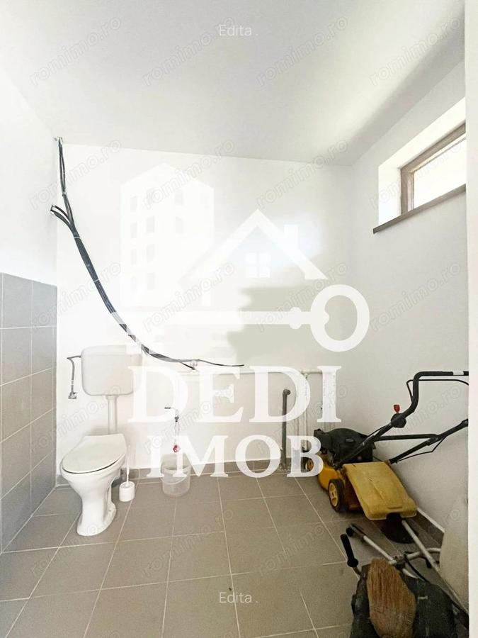 Casa de vanzare cu 3 camere in Sanmartin-Cihei, Bihor - 13