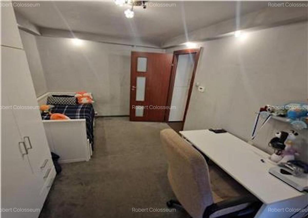 Apartament cu 2 camere, decomandat - zona Racadau - 4