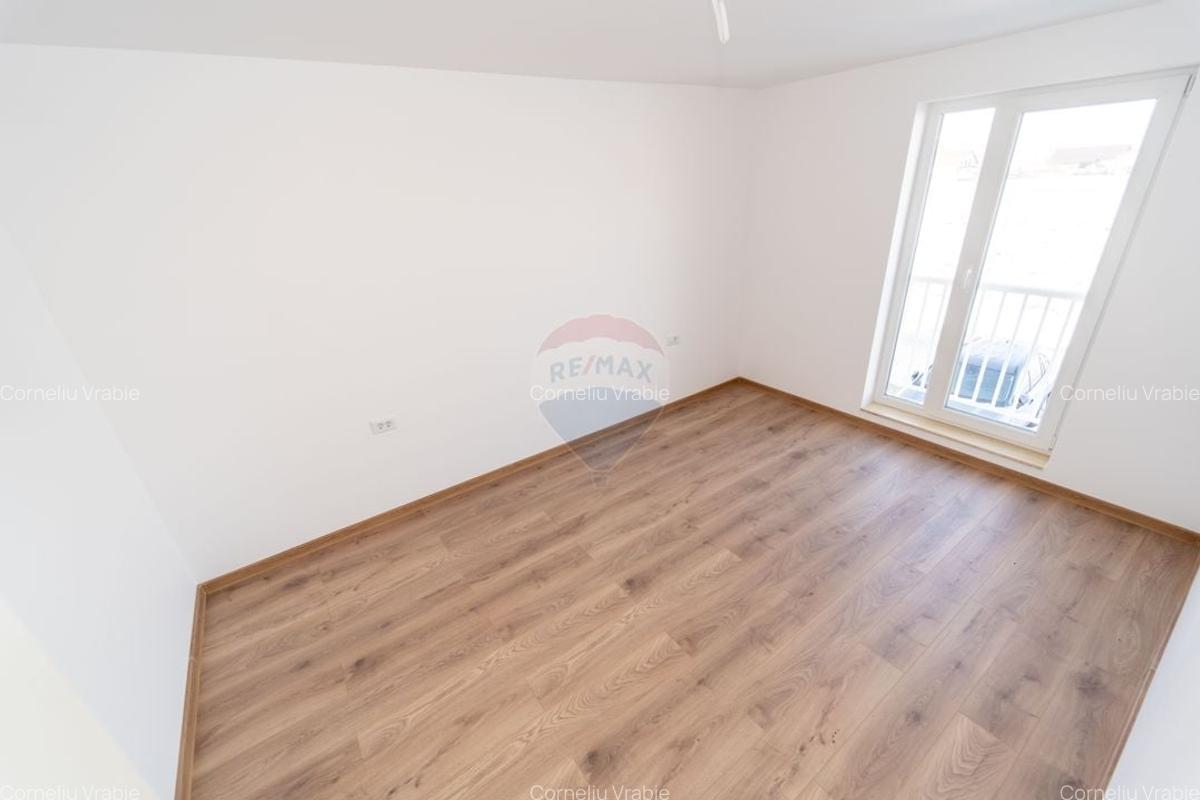 Apartament cu 3 camere decomandat în Sânpetru - 7