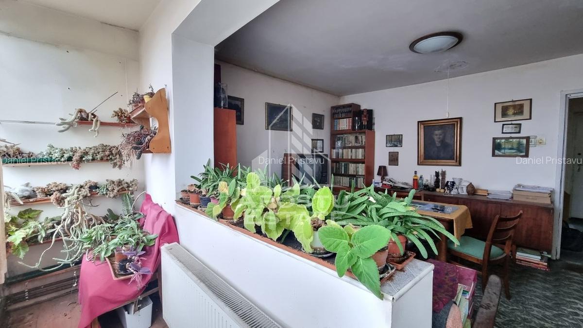 Apartament cu 4 camere decomandat, mobilat în Cetății - 2