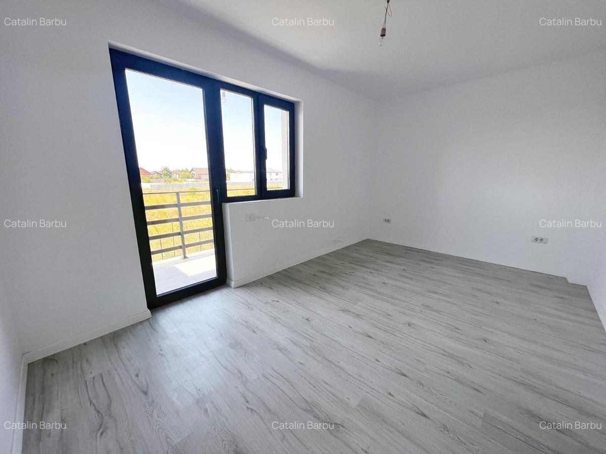 Casa tip duplex -3 dormitoare- 2 bai utilate- - 7