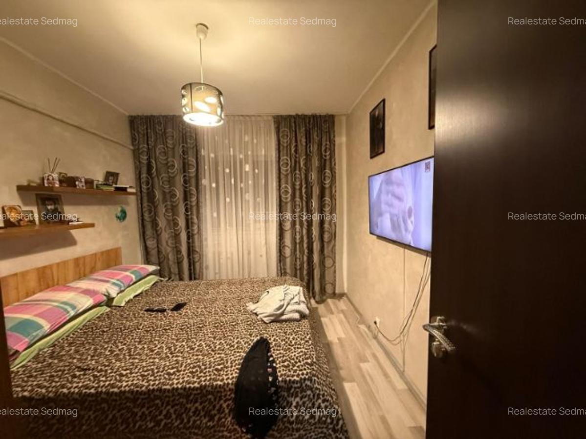 Titan-Auchan, apartament 3 camere - 4