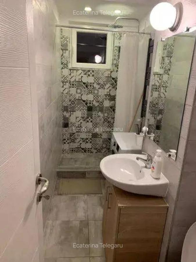 Vanzare Garsoniera mare, decomandata, renovata, vis-a-vis metrou Dristor - 6