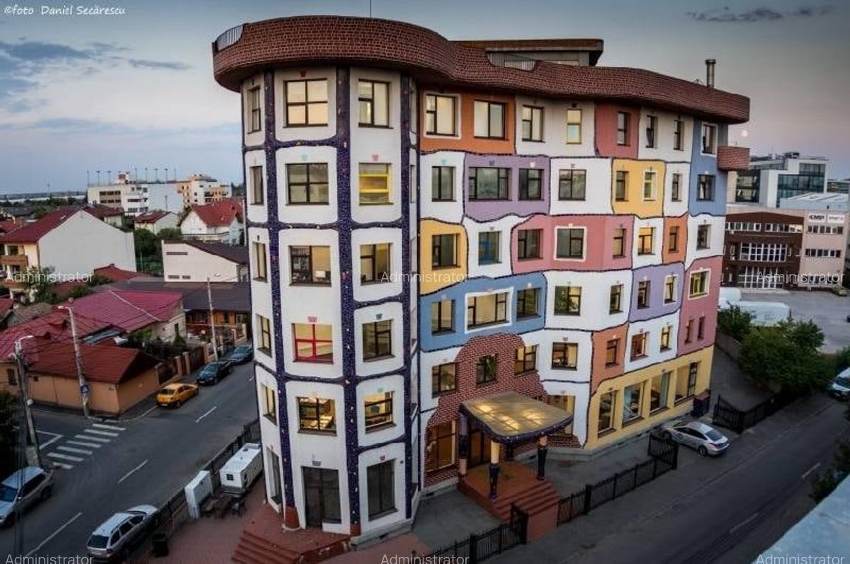 Hundertwasser House, Caramfil, 200 - 1163 mp  0% comision! - 1