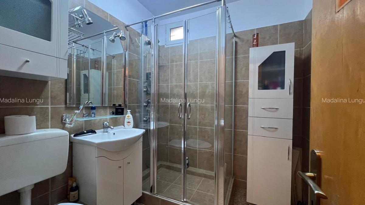 Apartament cu 3 camere semidecomandat în Titulescu - 5