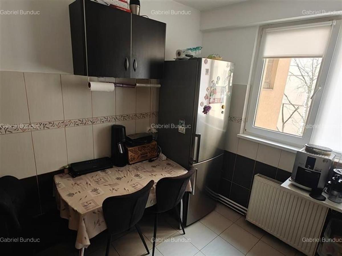 Apartament cu 3 camere circular, mobilat în Griviței - 1