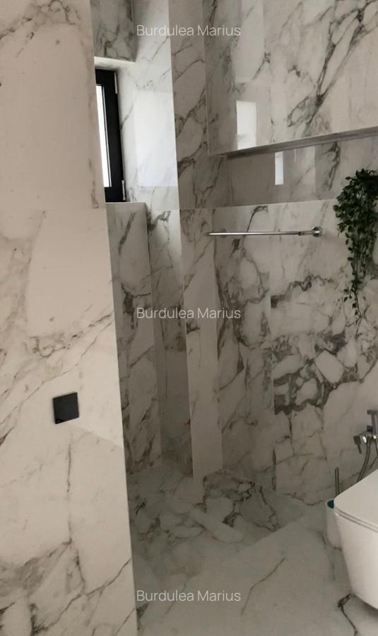 Vila impresionanta in condominiu cu securitate la doar câțiva metri de parc - 11