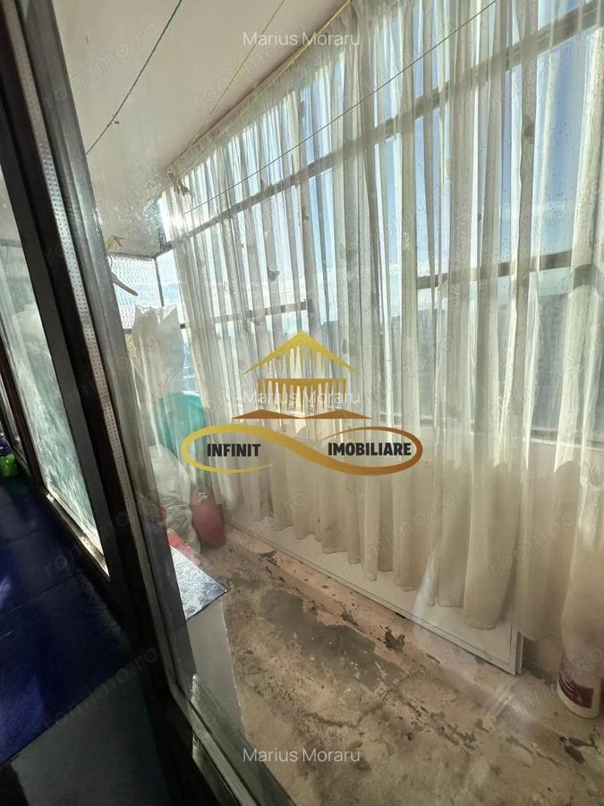 De vanzare apartament 3 camere,Str Letea, Bacau - 1