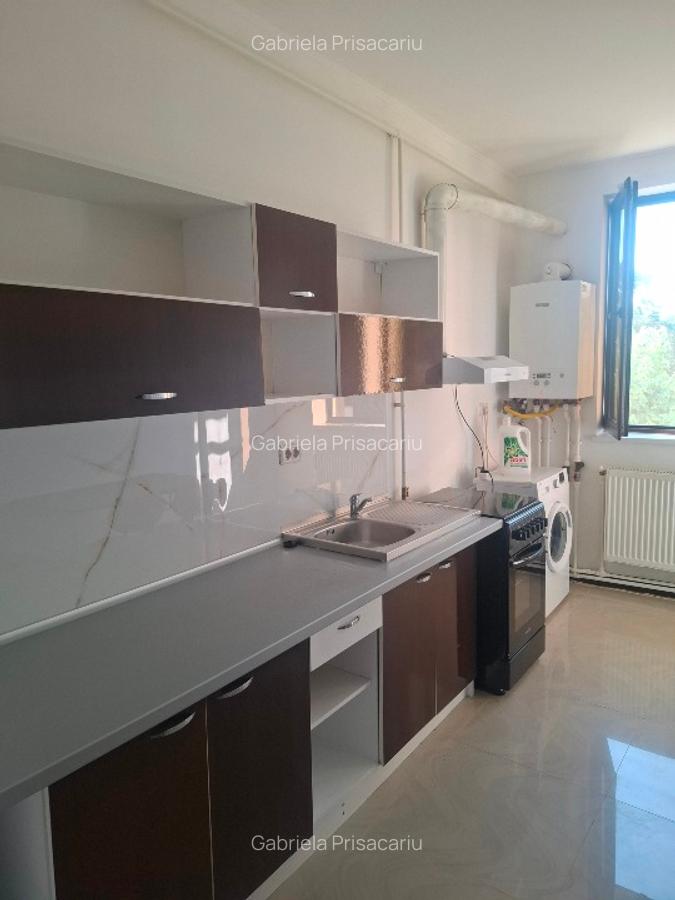 Închiriez apartament cu 2  camere - 2
