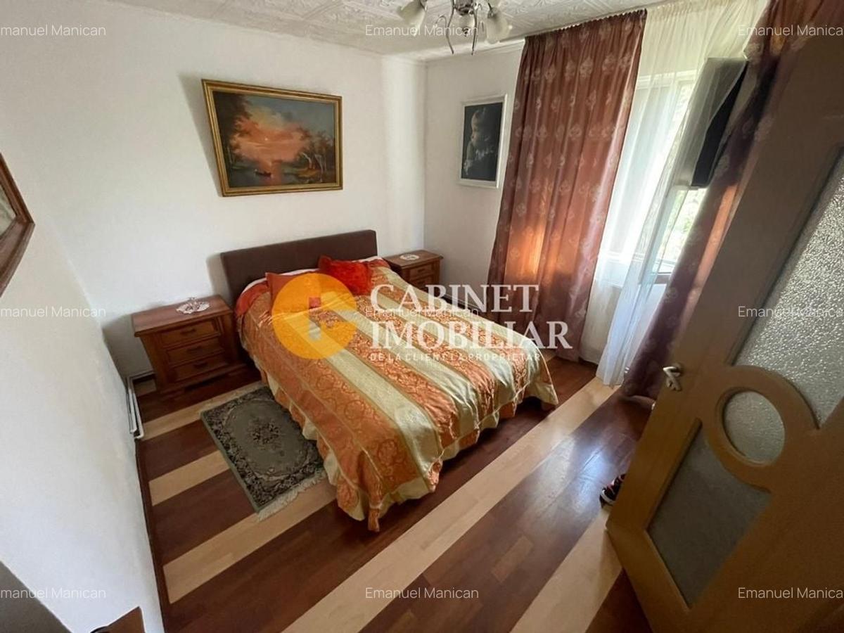 Tudor Vladimirescu str Tepes Voda - decomandat- an 1978 - mobilat - 1