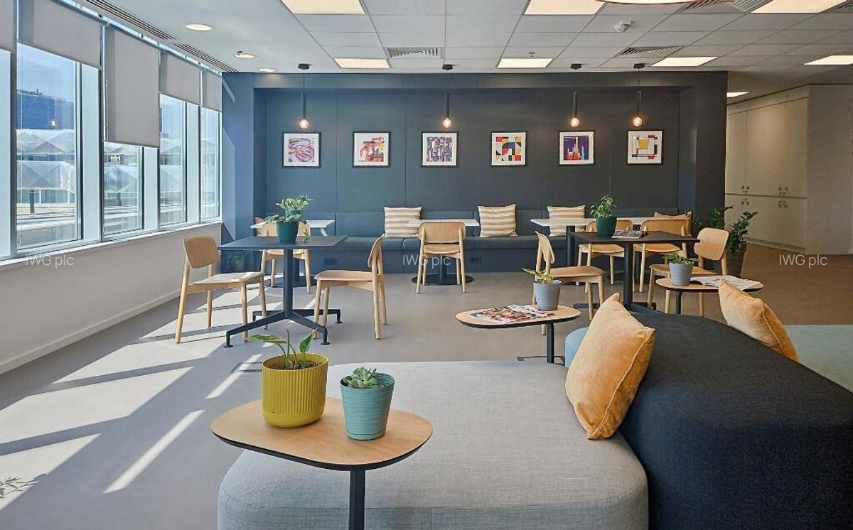 Spa?iu de birou privat pentru 10 persoane in Regus City Gate - 5