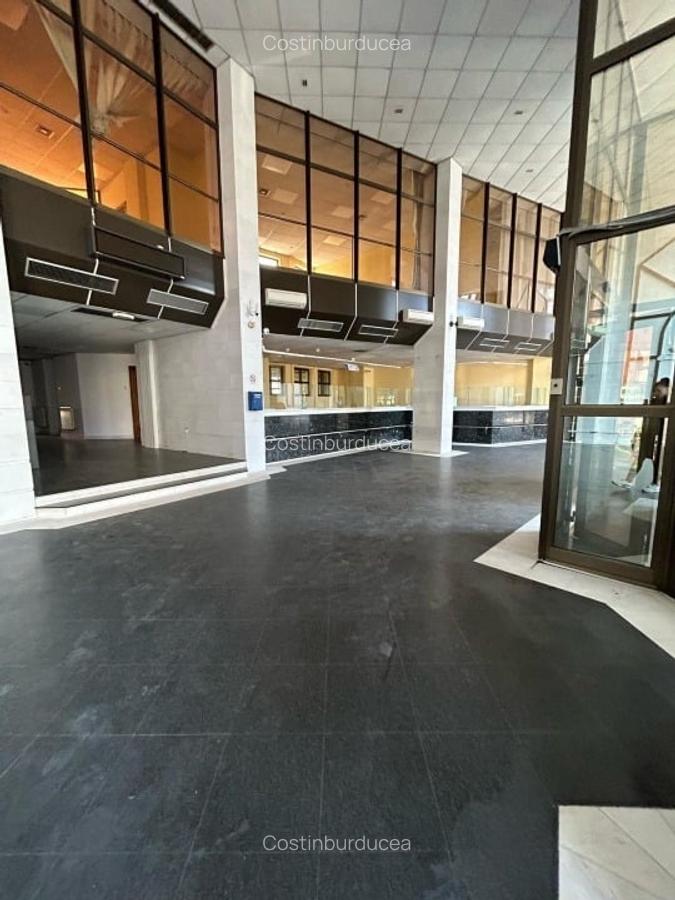 Spații de birouri de închiriat în centru, Buzău. Clădire reprezentativă, poziție - 4