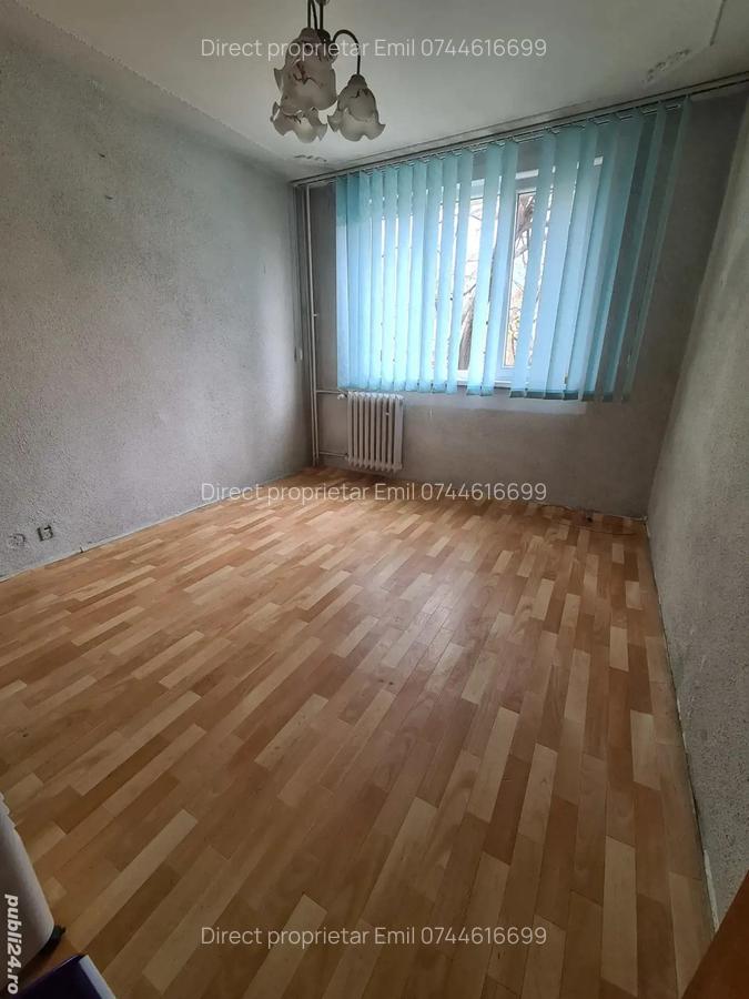 Vand apartament 2 camereetj.3 din 4.tel. - 4