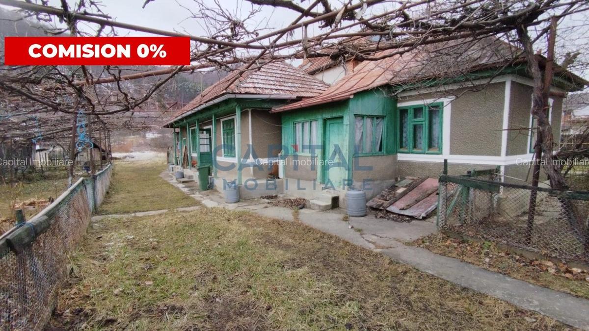 Casa din CARAMIDA * 1680m2 teren PIATRA NEAMT - 1