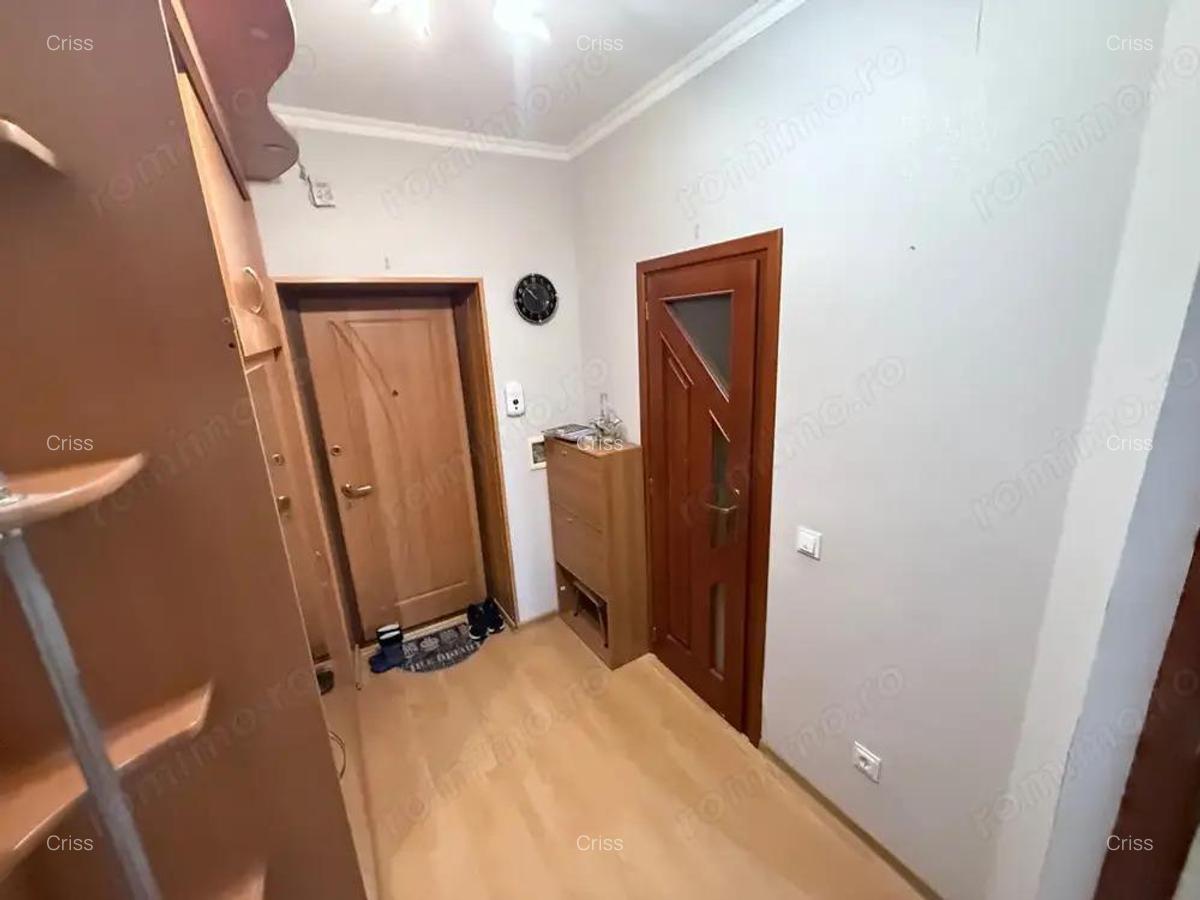 Garsoniera de vanzare in zona Brancoveanu sectorul 4 - 5