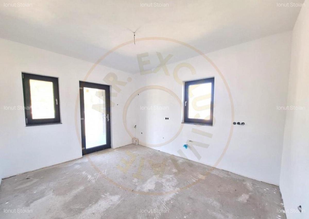 Casa de vanzare in Draganu-Arge?, priveli?te de povest - 11