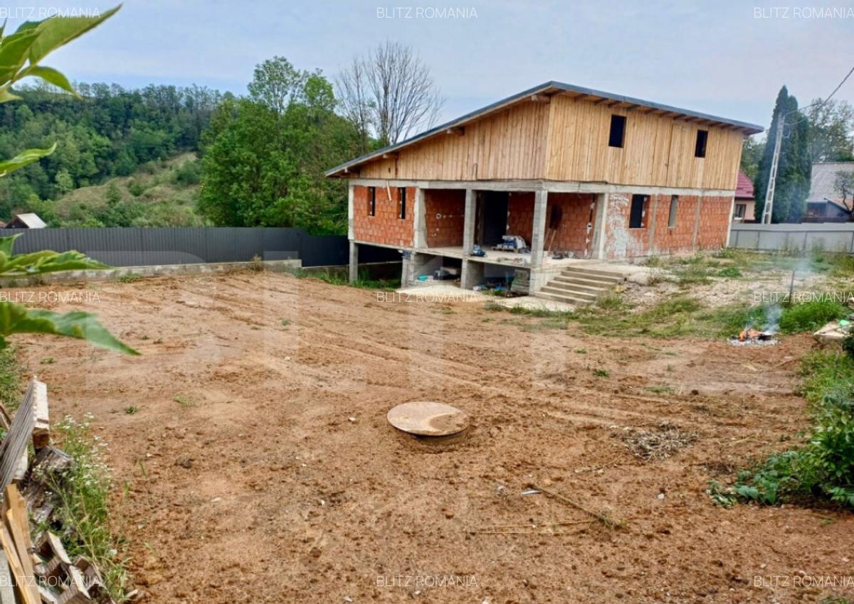 Casa de vanzare in Bedeciu, Huedin 140 mp utili + man - 1