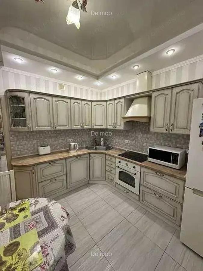 Apartament cu 2 camere in zona Tractorului - 4