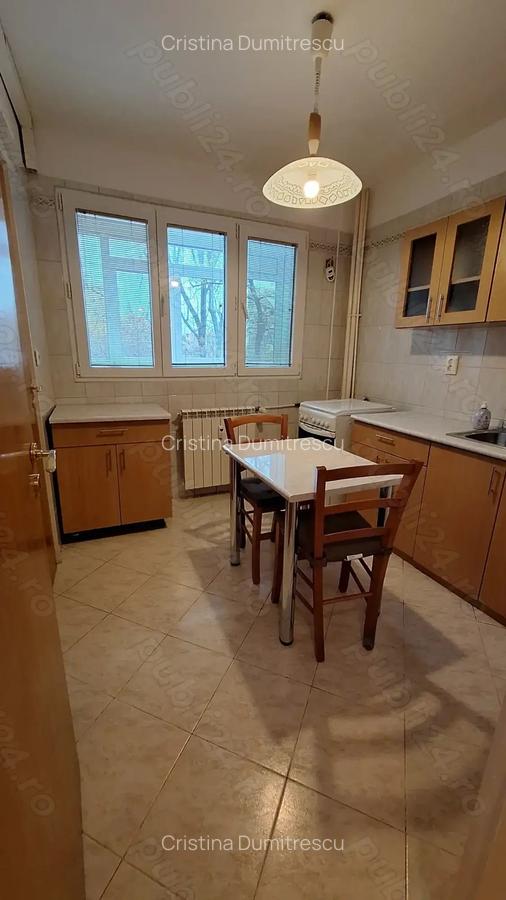 Inchiriez garsoniera Titan et 3 10 - 3