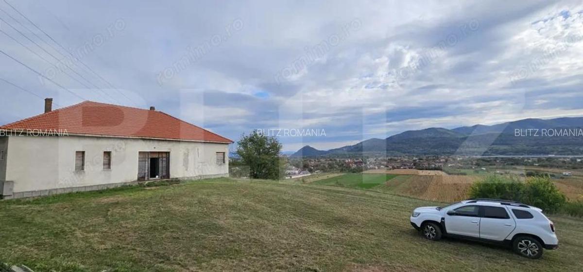 Vila la ro?u, 240 mp, teren 93.000 mp - ?oimu? - 1